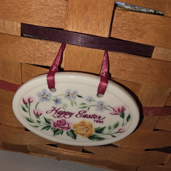 Longaberger Floral-Lined Woven Wood Basket with Pink Trim 1995 Easter Basket - Picture 7 of 10